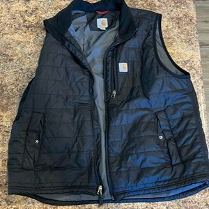 Carhartt down vest XL. Lightly worn no flaws.